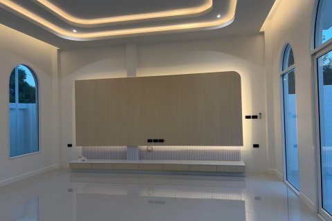 Villa in Pattaya, Thailand 4 Schlafzimmer № 159885 - Foto 7