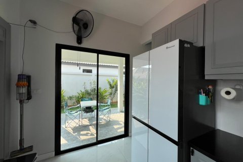 Chalet de 3 dormitorios en Pattaya, Tailandia № 159881 - foto 8
