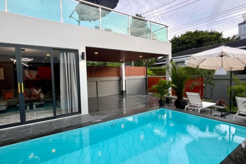 Chalet de 4 dormitorios en Pattaya, Tailandia № 159883
