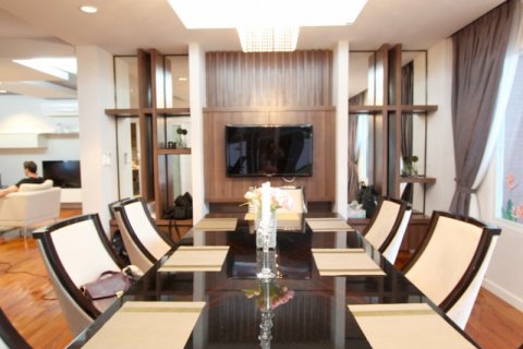 Casa de 5 dormitorios en Pattaya, Tailandia № 9081 - foto 13