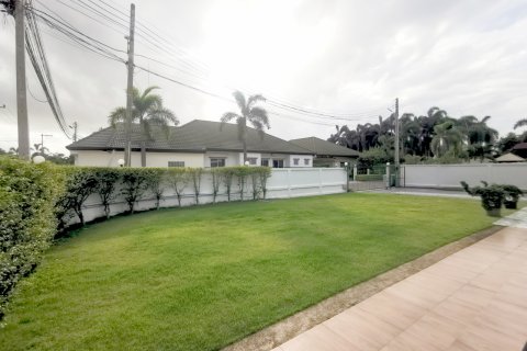 Haus in Chon Buri, Thailand 3 Schlafzimmer № 9082 - Foto 27