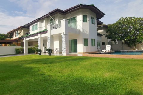 Haus in Chon Buri, Thailand 3 Schlafzimmer № 9082 - Foto 29