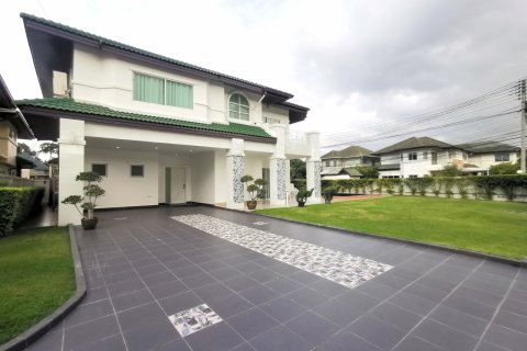 Haus in Chon Buri, Thailand 3 Schlafzimmer № 9082 - Foto 3