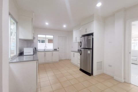 Haus in Chon Buri, Thailand 3 Schlafzimmer № 9082 - Foto 17