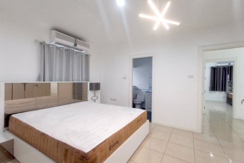 Haus in Chon Buri, Thailand 3 Schlafzimmer № 9082 - Foto 13