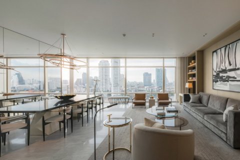 Ático de 4 dormitorios en Bangkok, Tailandia № 180876 - foto 2