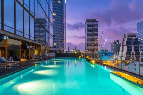 Condominio de 2 dormitorios en Bangkok, Tailandia № 180874 - foto 26