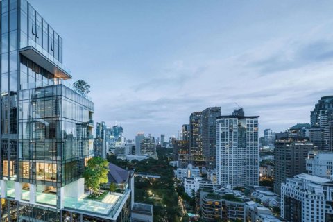 Ático de 3 dormitorios en Bangkok, Tailandia № 180875 - foto 13