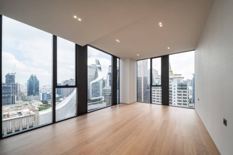 Ático de 3 dormitorios en Bangkok, Tailandia № 180870 - foto 13