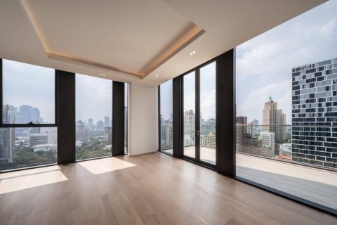 Ático de 3 dormitorios en Bangkok, Tailandia № 180870 - foto 3