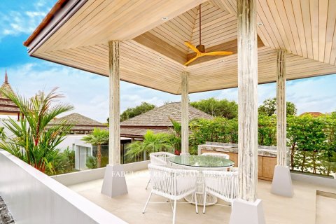 Chalet de 3 dormitorios en Bang Tao, Tailandia № 179657 - foto 11