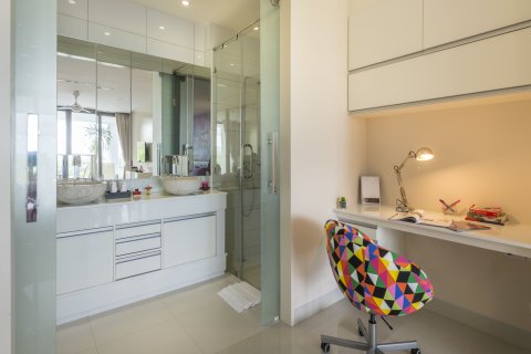 Eigentumswohnung in Phuket, Thailand, 2 Schlafzimmer  № 167862 - Foto 10