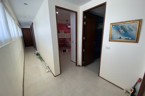 วิลล่าในตำบลกะทู้, ประเทศไทย 4 ห้องนอน № 162929 - รูปถ่าย 22