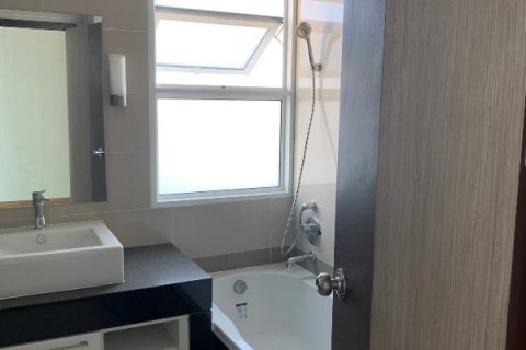 Condominio de 3 dormitorios en Bangkok, Tailandia № 65947 - foto 10