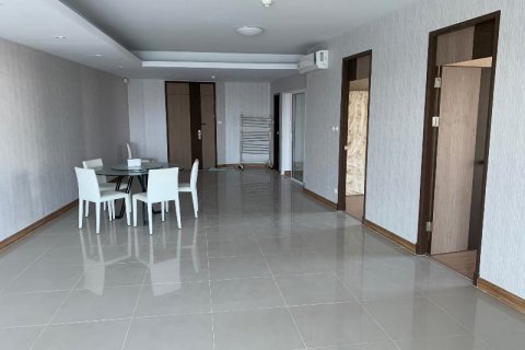 Condominio de 3 dormitorios en Bangkok, Tailandia № 65947 - foto 6