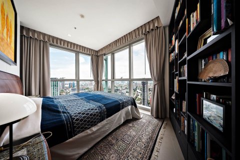 Condominio de 3 dormitorios en Khlong San, Bangkok, Tailandia № 136663 - foto 17