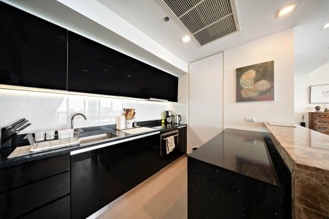 Condominio de 3 dormitorios en Khlong San, Bangkok, Tailandia № 136663 - foto 7