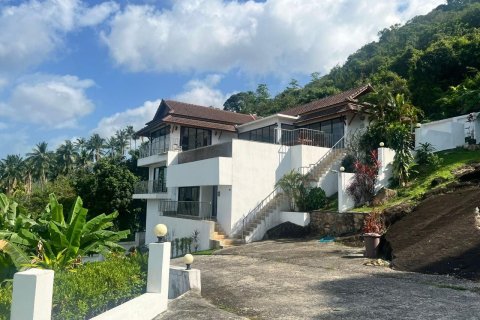 Chalet de 4 dormitorios en Ko Samui, Tailandia № 160618 - foto 30