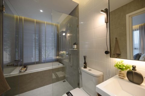Condominio de 2 dormitorios en Bangkok, Tailandia № 166609 - foto 13