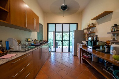 Casa de 7 dormitorios en Chiang Mai, Tailandia № 159989 - foto 17