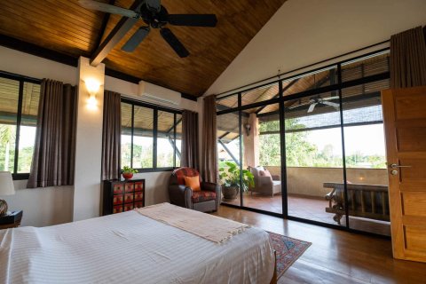 Casa de 7 dormitorios en Chiang Mai, Tailandia № 159989 - foto 24