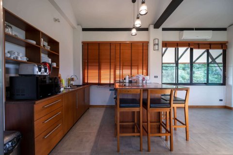 Casa de 7 dormitorios en Chiang Mai, Tailandia № 159989 - foto 14