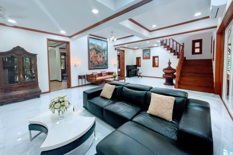 Chalet de 3 dormitorios en Chiang Mai, Tailandia № 159993 - foto 9