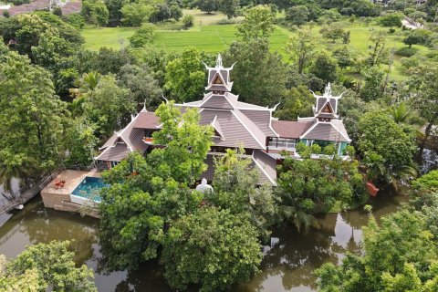 Chalet de 3 dormitorios en Chiang Mai, Tailandia № 159993 - foto 2