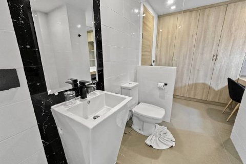 Eigentumswohnung in Phuket, Thailand, 1 Schlafzimmer  № 116871 - Foto 7