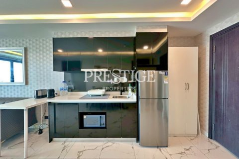 Condo in Pattaya, Thailand, 2 bedrooms  № 197953 - photo 11