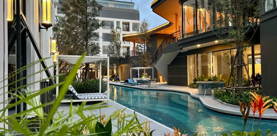 Estudio en el condominio en Bang Tao, Tailandia № 70351
