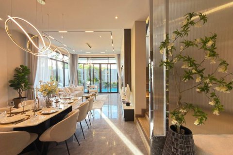 Chalet de 4 dormitorios en Sattahip, Tailandia № 146887 - foto 2