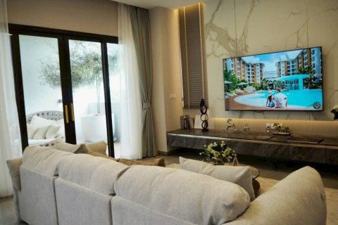 Chalet de 4 dormitorios en Sattahip, Tailandia № 146885 - foto 3