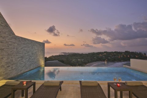Casa de 4 dormitorios en Ko Samui, Tailandia № 66846 - foto 2