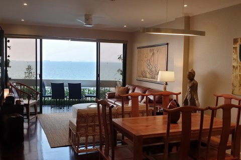 Condominio de 3 dormitorios en Pattaya, Tailandia № 66847