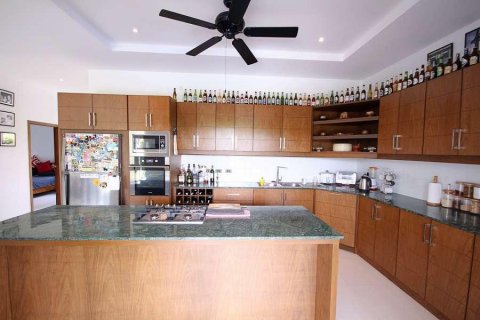 Casa de 3 dormitorios en Hua Hin, Tailandia № 66844 - foto 16