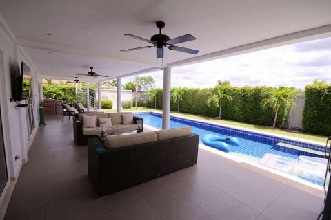 Casa de 3 dormitorios en Hua Hin, Tailandia № 66844 - foto 8