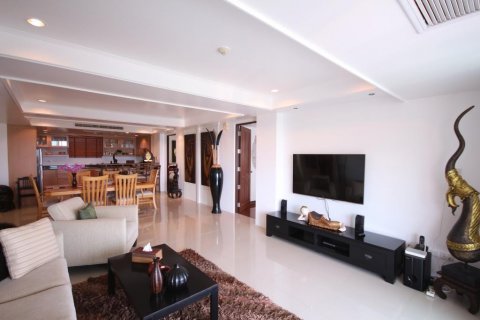 Condominio de 3 dormitorios en Hua Hin, Tailandia № 66848 - foto 8