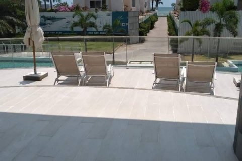 Condominio de 2 dormitorios en Pattaya, Tailandia № 157685 - foto 9