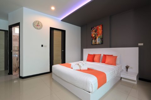 Estudio en el condominio en Phuket, Tailandia № 153986 - foto 10