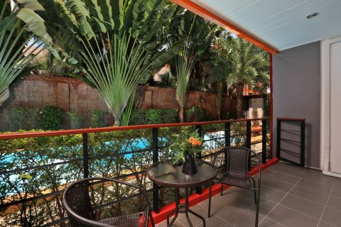 Estudio en el condominio en Phuket, Tailandia № 153986 - foto 22