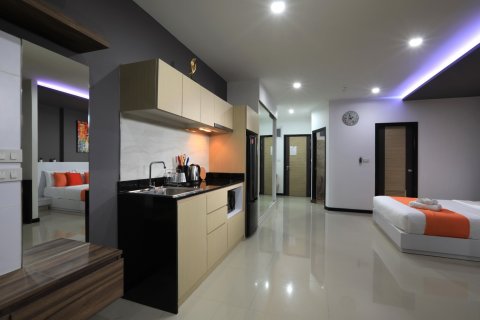 Estudio en el condominio en Phuket, Tailandia № 153986 - foto 4