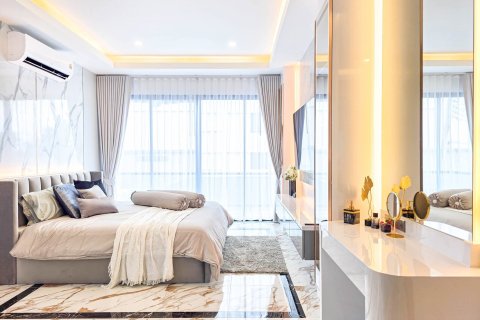 Villa in Pattaya, Thailand 5 Schlafzimmer № 167802 - Foto 16