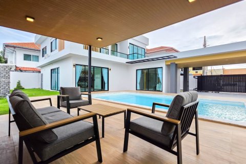 Villa in Pattaya, Thailand 5 Schlafzimmer № 167802 - Foto 20