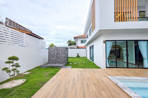 Villa in Pattaya, Thailand 5 Schlafzimmer № 167802 - Foto 19