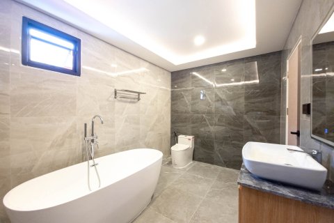 Villa in Pattaya, Thailand 5 Schlafzimmer № 167802 - Foto 14