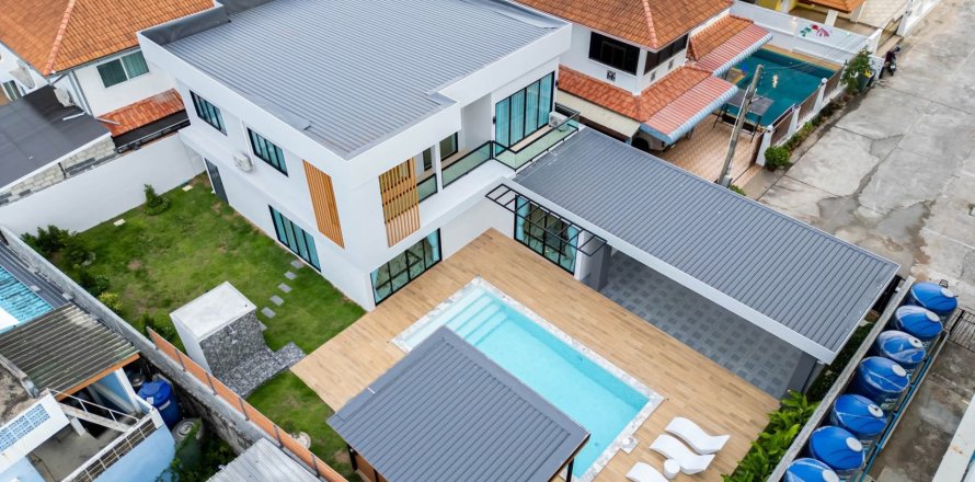 Villa in Pattaya, Thailand 5 Schlafzimmer № 167802