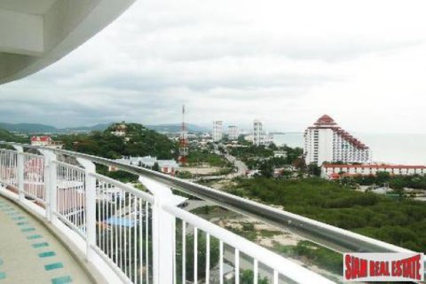Apartment in Hua Hin, Thailand 3 bedrooms № 202499