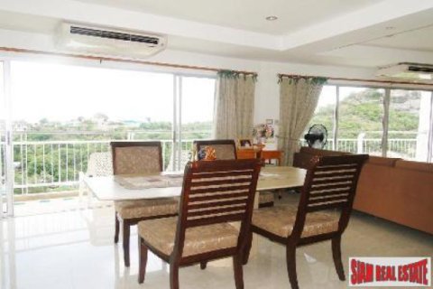 Apartamento de 3 dormitorios en Hua Hin, Tailandia № 202499 - foto 3