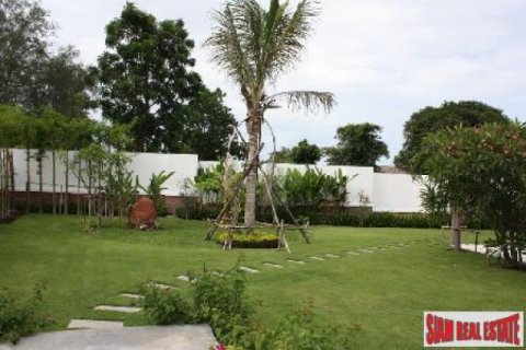 Casa de 5 dormitorios en Hua Hin, Tailandia № 202504 - foto 5